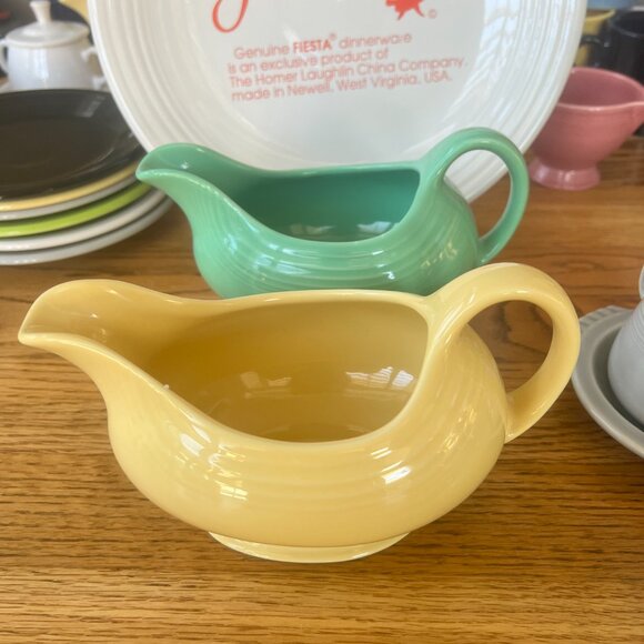 Vintage Post 1986 Classic Fiesta Gravy Boat, Sauce Boat, Yellow, Seamist - Picture 3 of 7